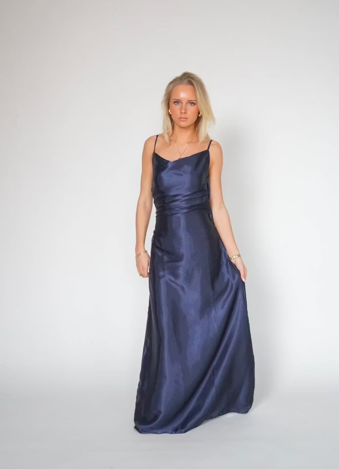 Engla dress marinblå