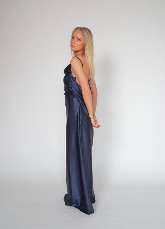 Engla dress marinblå